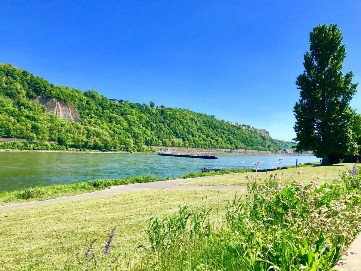 Haus Am Ufer Mit Rheinpanoramablick Apartman Koblenz  Kültér fotó